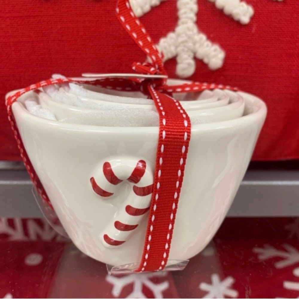Rae Dunn Candy Cane Measuring Cups